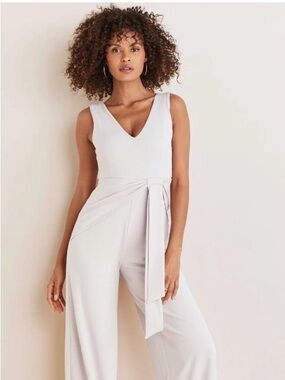 NWOT VENUS White V-Neck jumpsuit Romper with Waist Tie size S